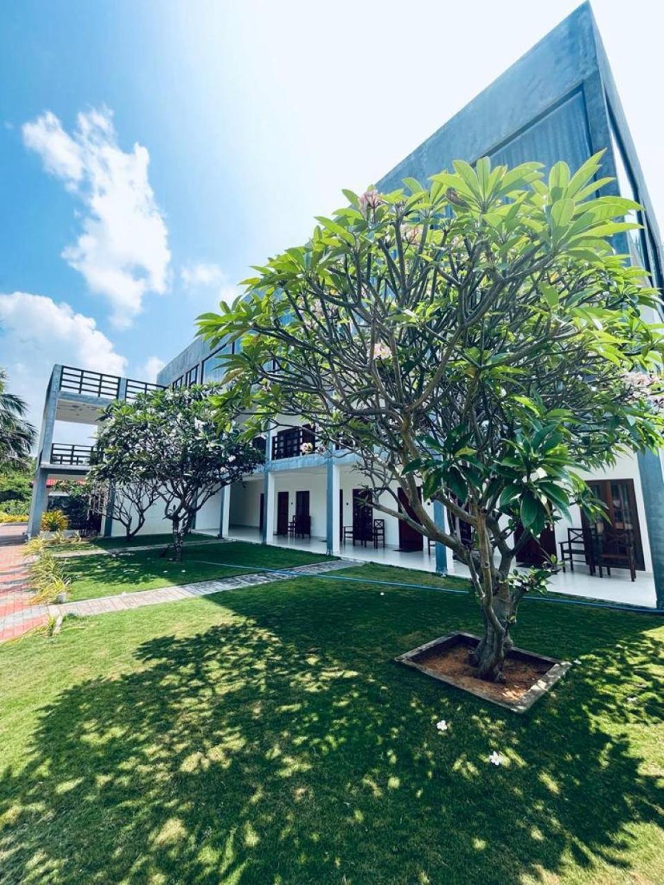 Nn Beach Resort & Spa Nilaveli Εξωτερικό φωτογραφία